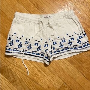 Vineyard vines flowy boating shorts
